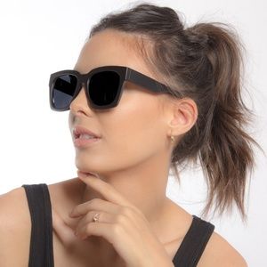 South Pointe - Polarized Oversize Squared Sunnies